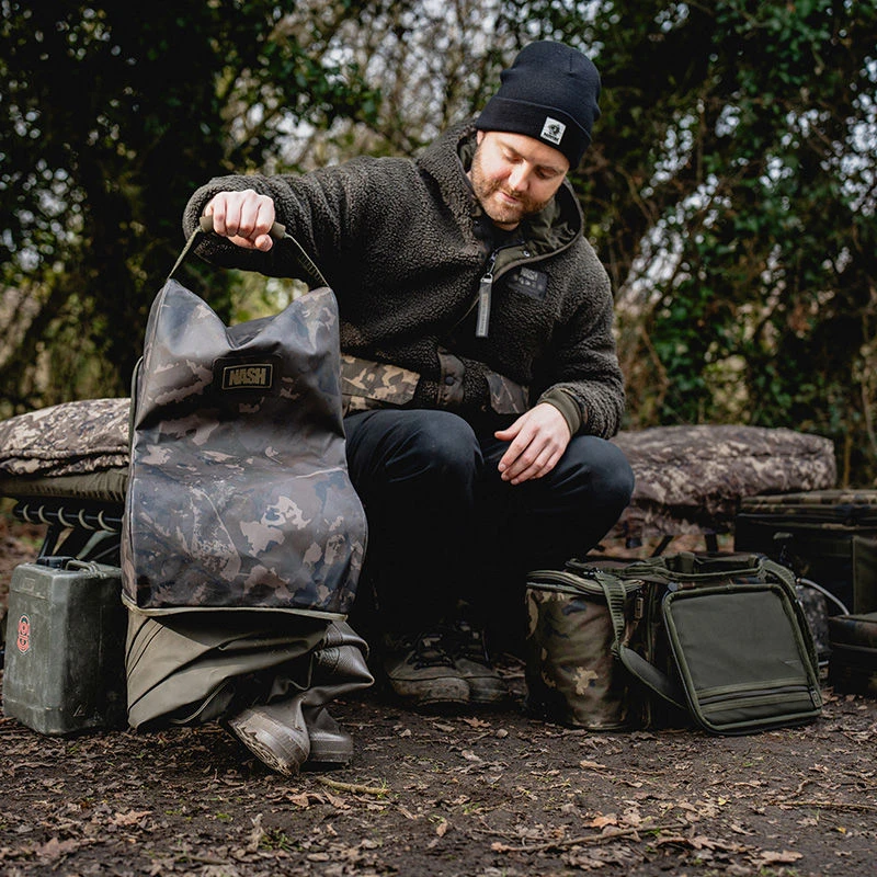 Nash Subterfuge Waterproof Wader & Boot Bag